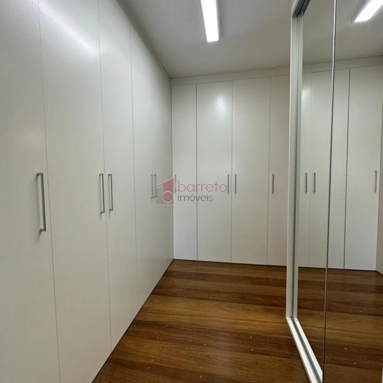 SOBRADO COM 05 QUARTOS À VENDA NO CONDOMÍNIO QUINTA DA MALOTA II EM JUNDIAÍ/SP