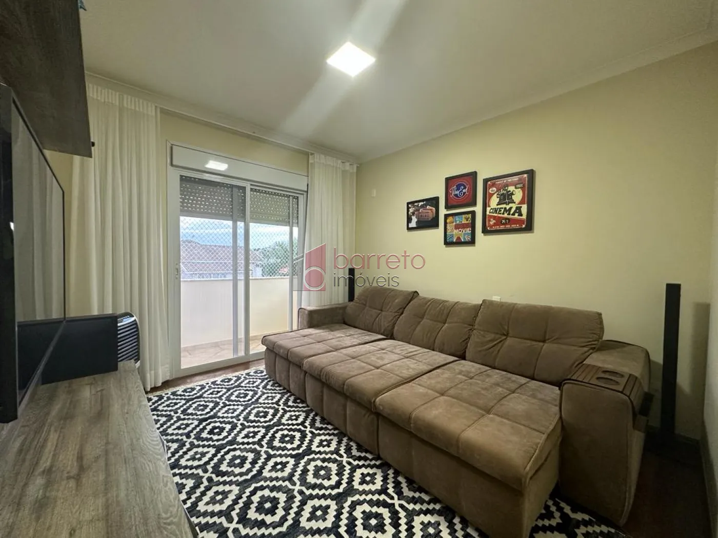 SOBRADO COM 05 QUARTOS À VENDA NO CONDOMÍNIO QUINTA DA MALOTA II EM JUNDIAÍ/SP
