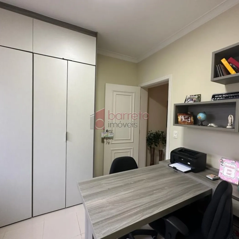 SOBRADO COM 05 QUARTOS À VENDA NO CONDOMÍNIO QUINTA DA MALOTA II EM JUNDIAÍ/SP