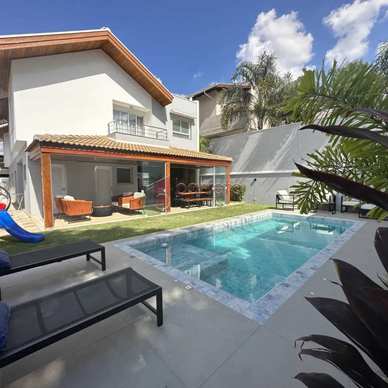 SOBRADO À VENDA COM 5 QUARTOS – QUINTA DA MALOTA – JUNDIAÍ/SP