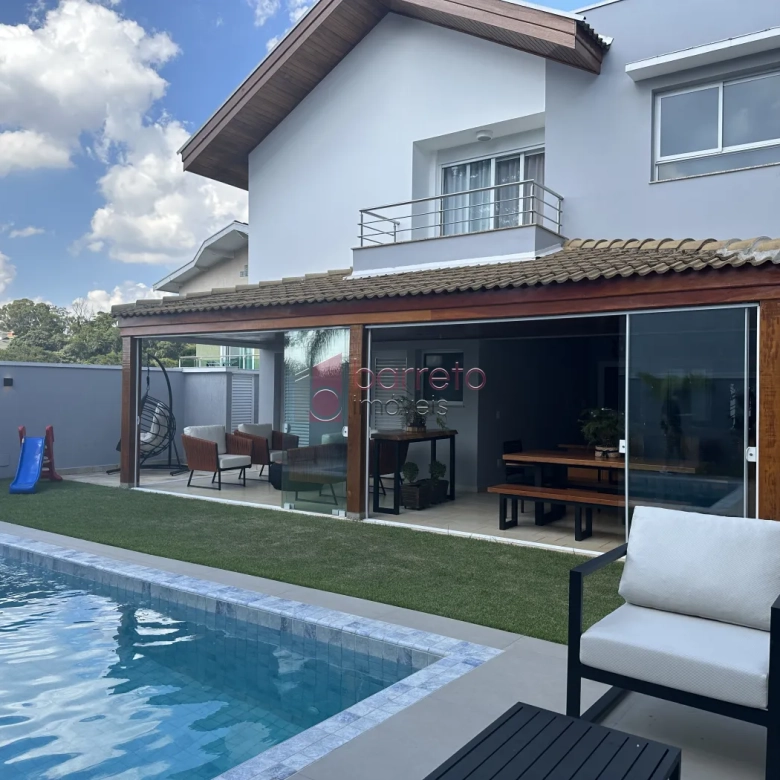 SOBRADO À VENDA COM 5 QUARTOS – QUINTA DA MALOTA – JUNDIAÍ/SP