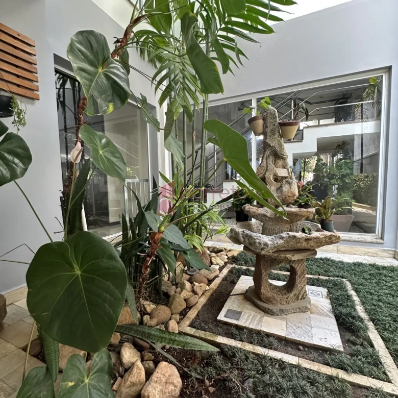 SOBRADO À VENDA COM 5 QUARTOS – QUINTA DA MALOTA – JUNDIAÍ/SP