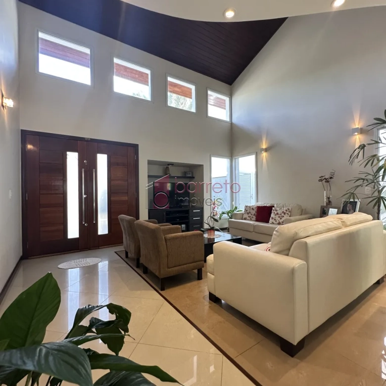 SOBRADO À VENDA COM 5 QUARTOS – QUINTA DA MALOTA – JUNDIAÍ/SP