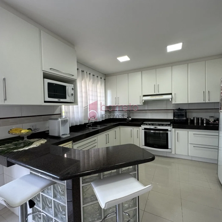 SOBRADO À VENDA COM 5 QUARTOS – QUINTA DA MALOTA – JUNDIAÍ/SP