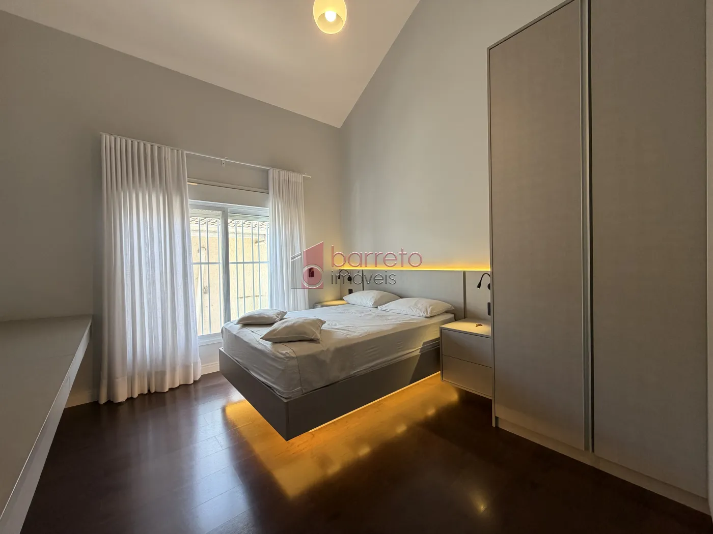 SOBRADO À VENDA COM 5 QUARTOS – QUINTA DA MALOTA – JUNDIAÍ/SP
