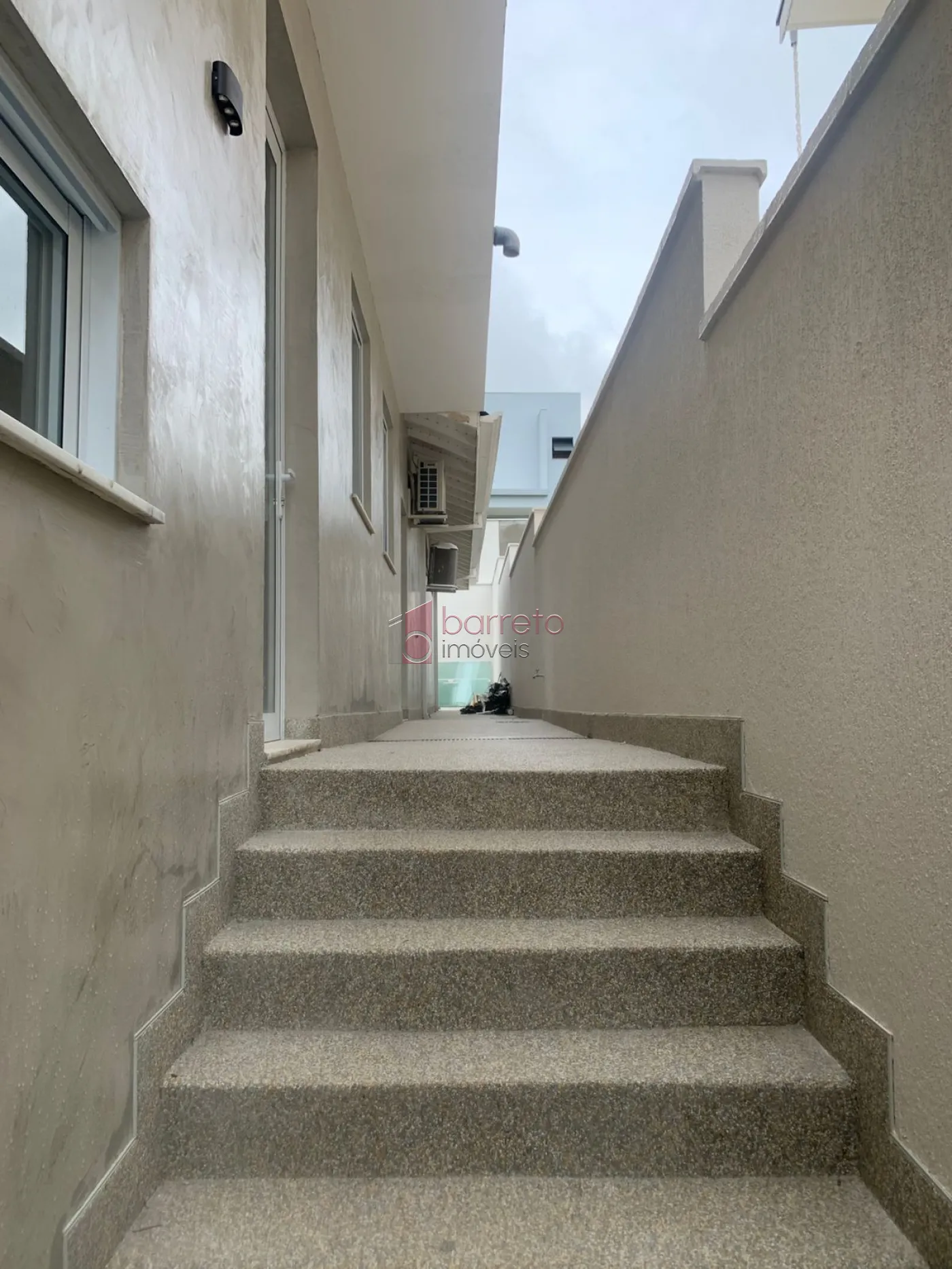 CASA À VENDA NO CONDOMÍNIO RESERVA DA SERRA EM JUNDIAÍ/SP