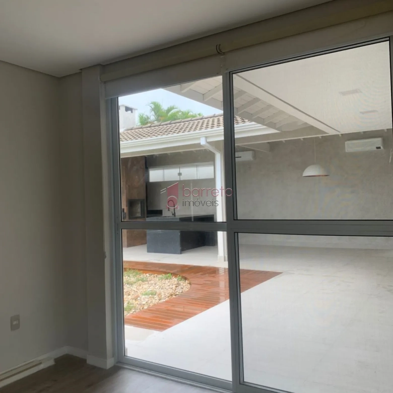 CASA À VENDA NO CONDOMÍNIO RESERVA DA SERRA EM JUNDIAÍ/SP