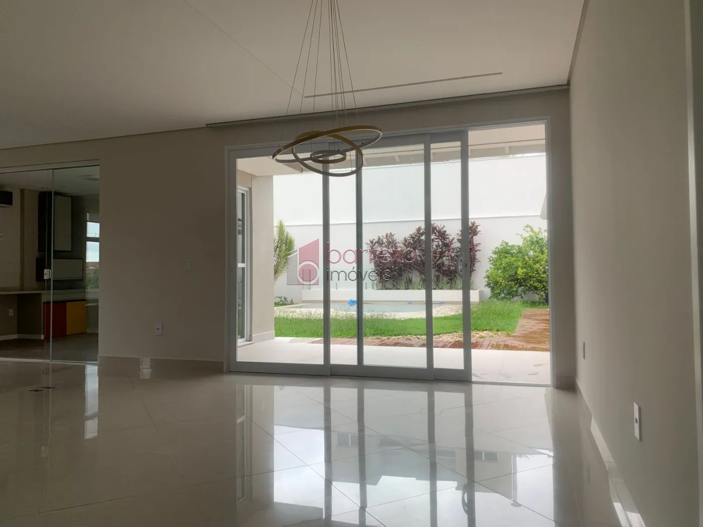CASA À VENDA NO CONDOMÍNIO RESERVA DA SERRA EM JUNDIAÍ/SP
