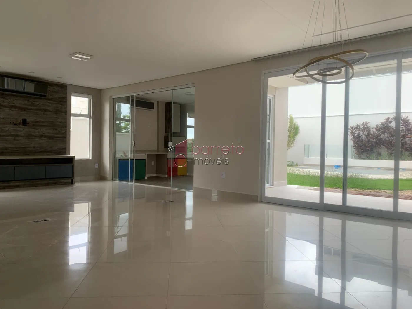 CASA À VENDA NO CONDOMÍNIO RESERVA DA SERRA EM JUNDIAÍ/SP
