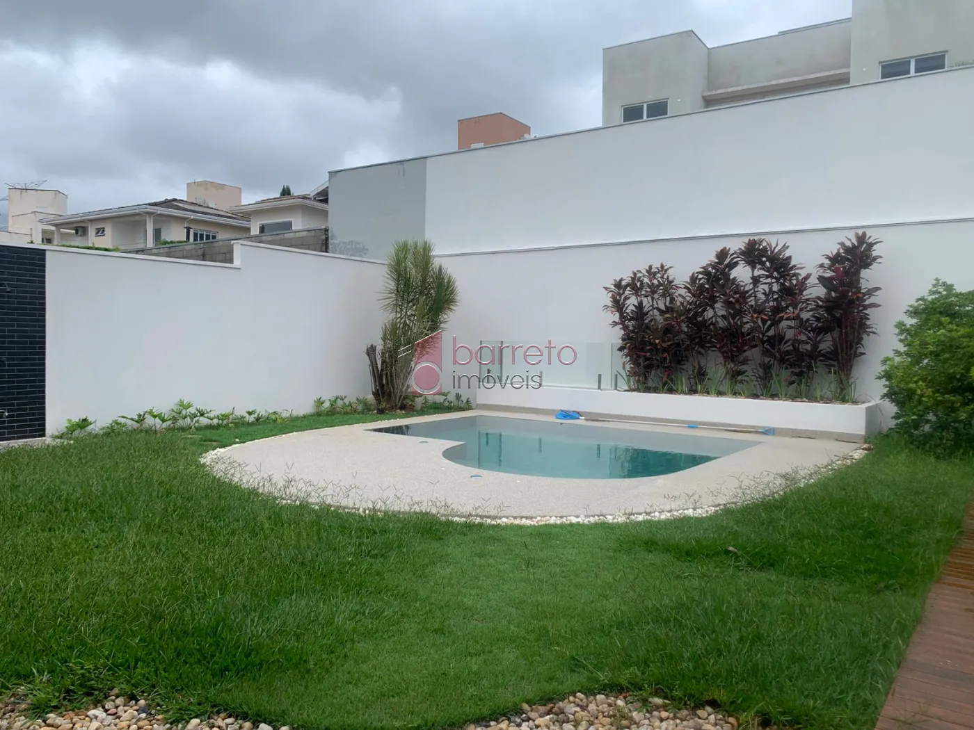 CASA À VENDA NO CONDOMÍNIO RESERVA DA SERRA EM JUNDIAÍ/SP