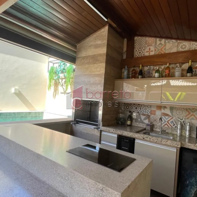 CASA COM CORREDOR À VENDA NO CONDOMÍNIO VINTAGE NO BAIRRO ENGORDADOURO EM JUNDIAÍ/SP