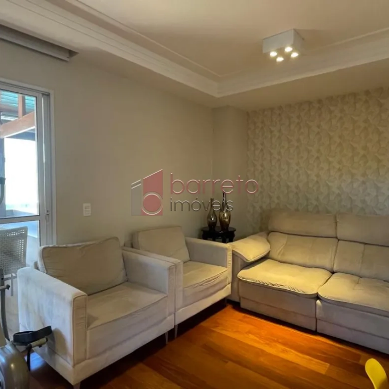 CASA COM CORREDOR À VENDA NO CONDOMÍNIO VINTAGE NO BAIRRO ENGORDADOURO EM JUNDIAÍ/SP