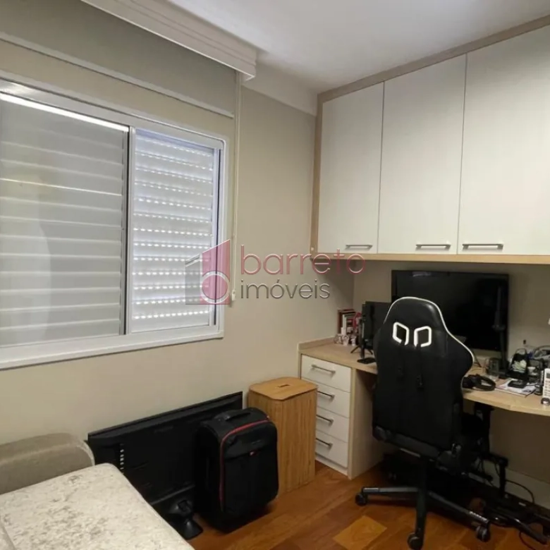 CASA COM CORREDOR À VENDA NO CONDOMÍNIO VINTAGE NO BAIRRO ENGORDADOURO EM JUNDIAÍ/SP