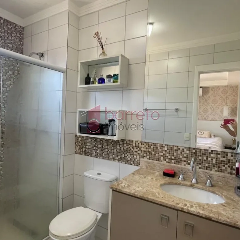 CASA COM CORREDOR À VENDA NO CONDOMÍNIO VINTAGE NO BAIRRO ENGORDADOURO EM JUNDIAÍ/SP
