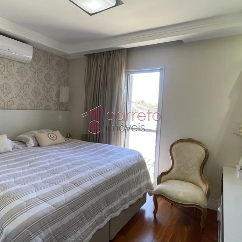 CASA COM CORREDOR À VENDA NO CONDOMÍNIO VINTAGE NO BAIRRO ENGORDADOURO EM JUNDIAÍ/SP