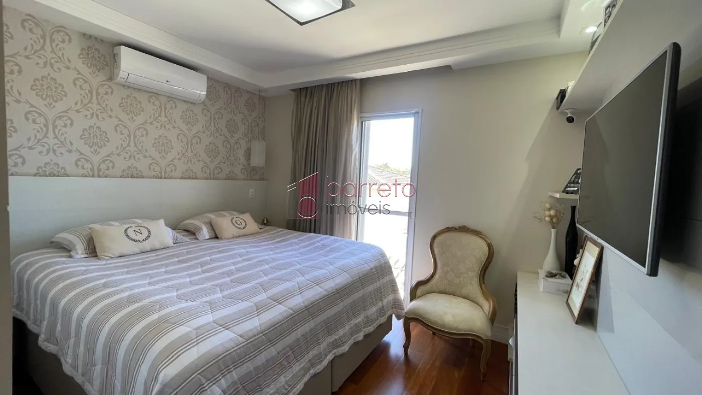 CASA COM CORREDOR À VENDA NO CONDOMÍNIO VINTAGE NO BAIRRO ENGORDADOURO EM JUNDIAÍ/SP