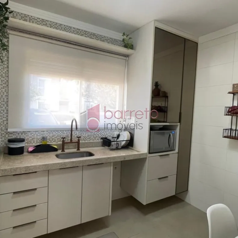 CASA COM CORREDOR À VENDA NO CONDOMÍNIO VINTAGE NO BAIRRO ENGORDADOURO EM JUNDIAÍ/SP
