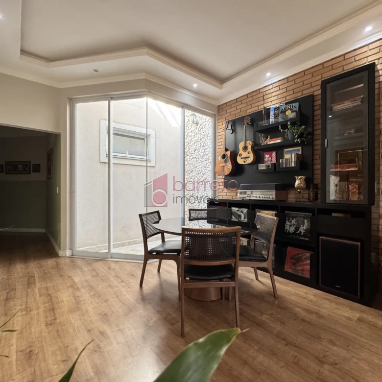 CASA TÉRREA À VENDA NO CONDOMÍNIO RESIDENCIAL DOS IPÊS – JUNDIAÍ/SP