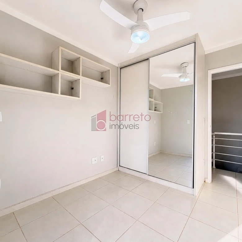 SOBRADO À VENDA – 03 QUARTOS – RESIDENCIAL THINA – JUNDIAÍ/SP