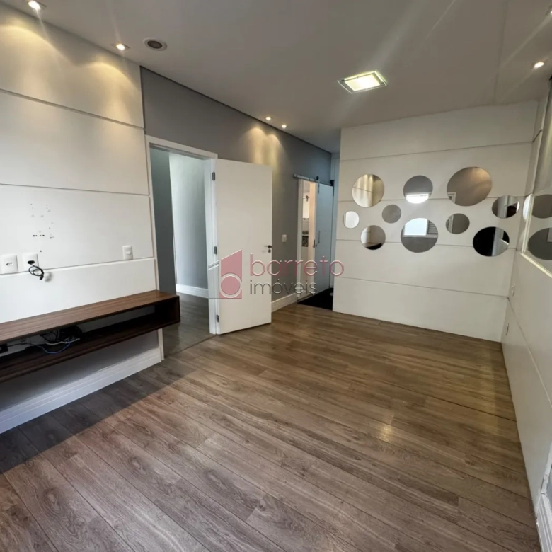 CASA TÉRREA SEMI-MOBILIADA PARA LOCAÇÃO E VENDA NO CONDOMÍNIO VILLAGE MEDEIROS – JUNDIAÍ/SP