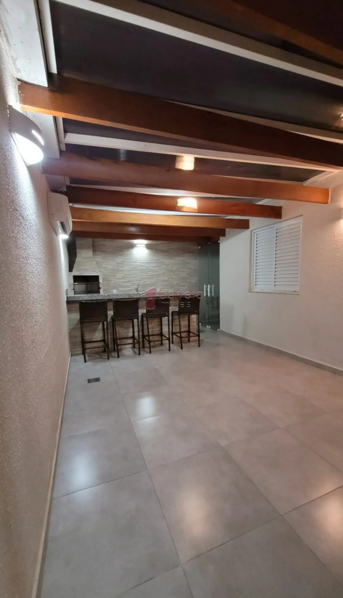 CASA TÉRREA SEMI-MOBILIADA PARA LOCAÇÃO E VENDA NO CONDOMÍNIO VILLAGE MEDEIROS – JUNDIAÍ/SP