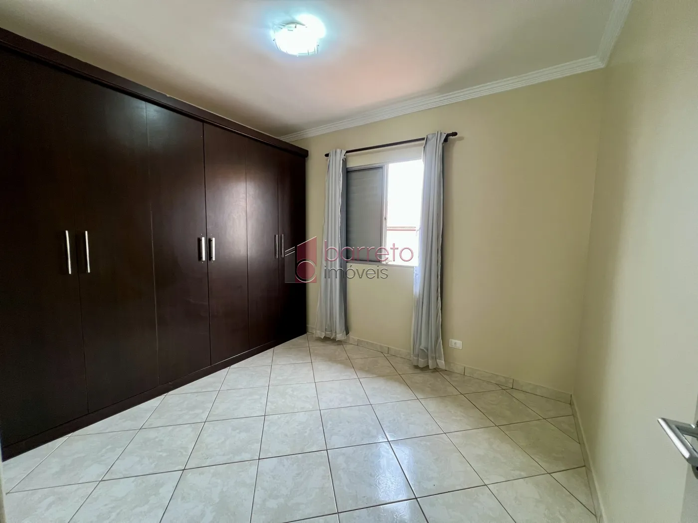CASA À VENDA NO CONDOMÍNIO VILA RUBI EM JUNDIAÍ/SP