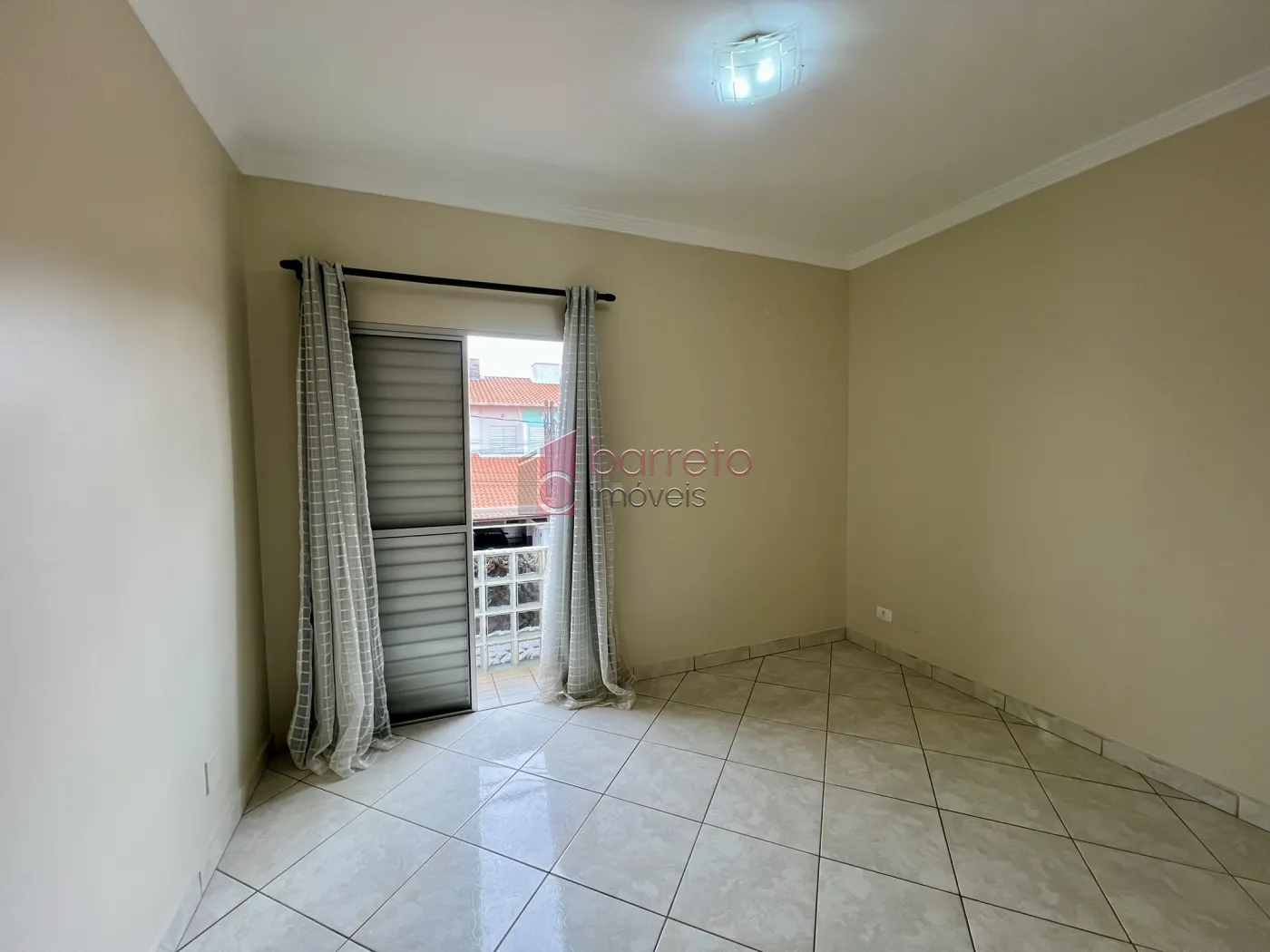 CASA À VENDA NO CONDOMÍNIO VILA RUBI EM JUNDIAÍ/SP