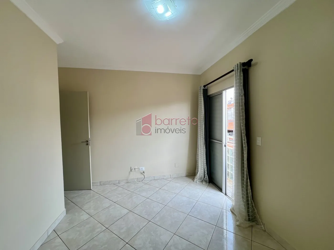 CASA À VENDA NO CONDOMÍNIO VILA RUBI EM JUNDIAÍ/SP