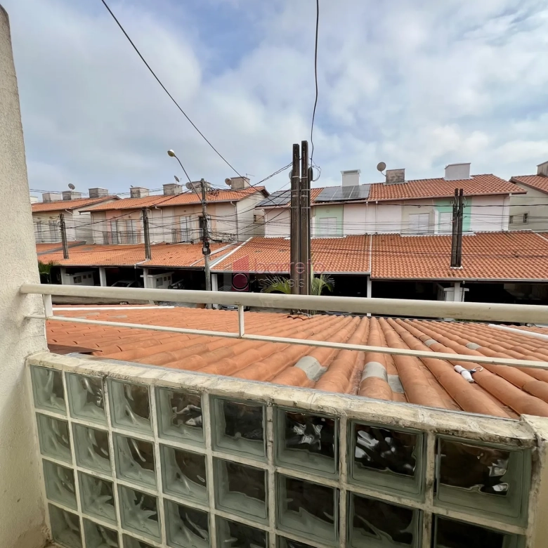 CASA À VENDA NO CONDOMÍNIO VILA RUBI EM JUNDIAÍ/SP