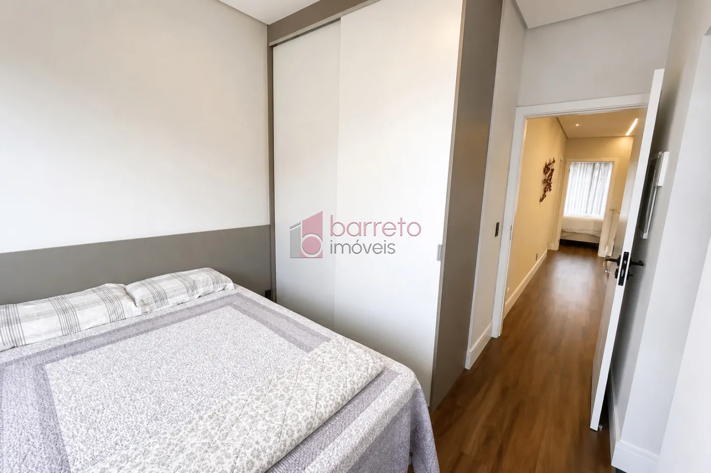 CASA/SOBRADO À VENDA – 03 QUARTOS – VILLAGE DAS FLORES – JUNDIAÍ/SP