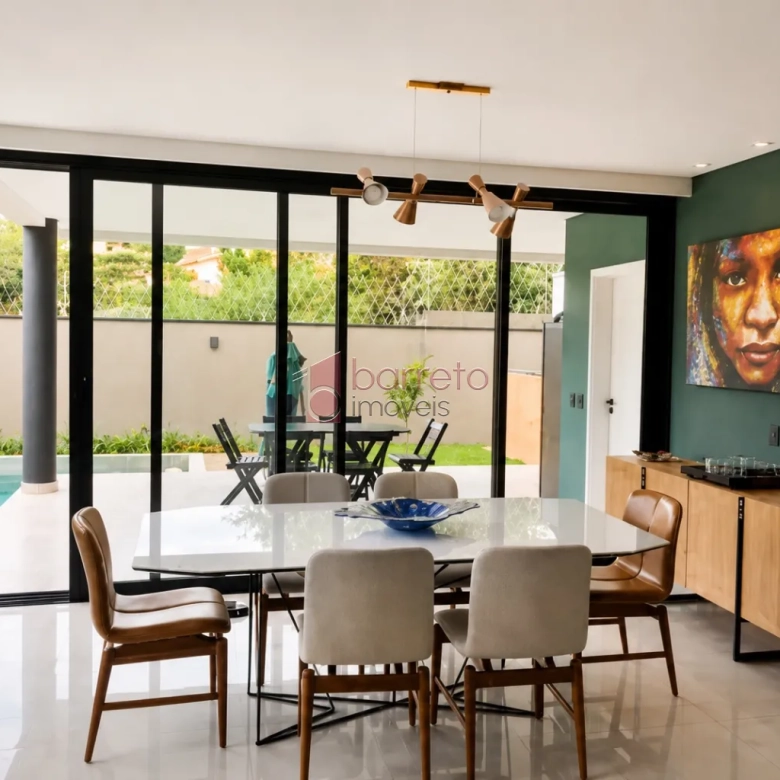 CASA/SOBRADO À VENDA – 03 QUARTOS – VILLAGE DAS FLORES – JUNDIAÍ/SP