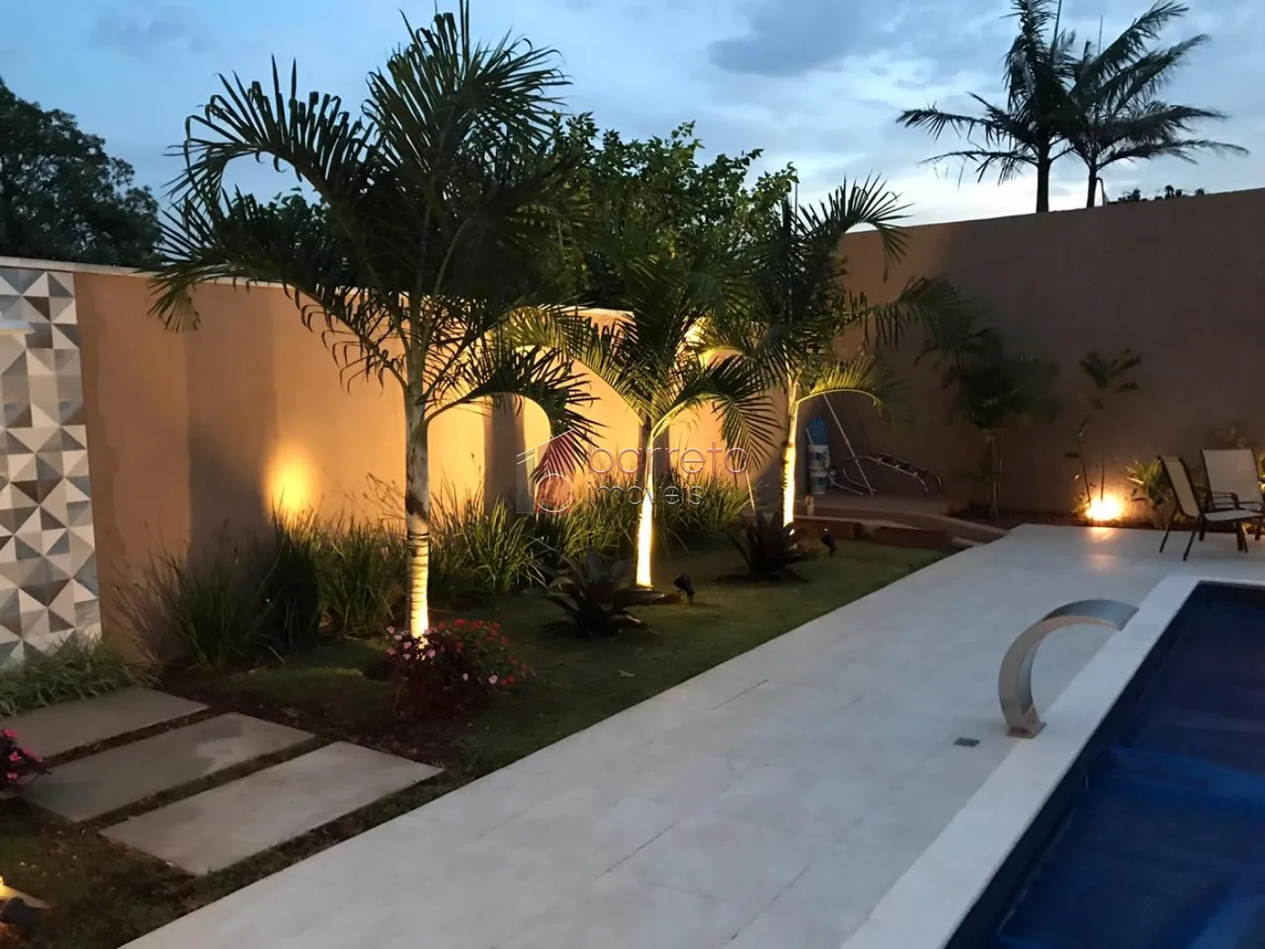CASA À VENDA NO CONDOMÍNIO JARDIM NOVO MUNDO EM JUNDIAÍ/SP