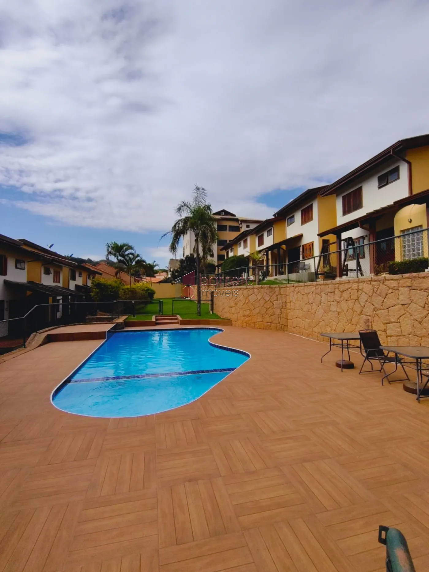 CASA À VENDA NO CONDOMÍNIO DAS ACÁCIAS NO JARDIM PAULISTA – JUNDIAI/SP