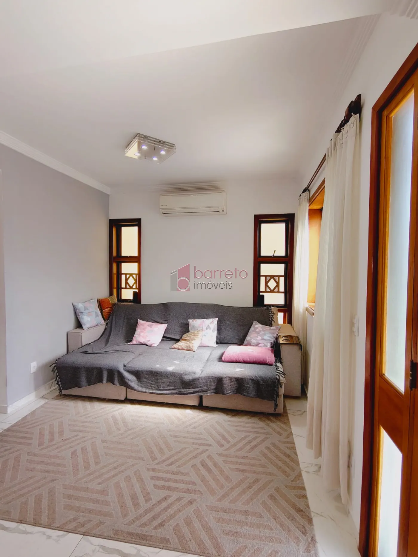 CASA À VENDA NO CONDOMÍNIO DAS ACÁCIAS NO JARDIM PAULISTA – JUNDIAI/SP