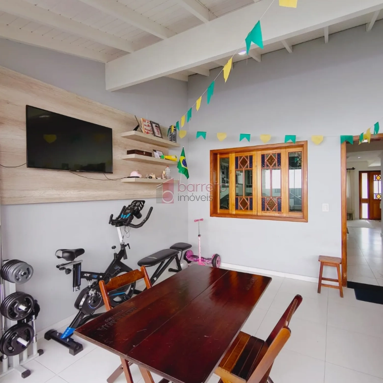 CASA À VENDA NO CONDOMÍNIO DAS ACÁCIAS NO JARDIM PAULISTA – JUNDIAI/SP