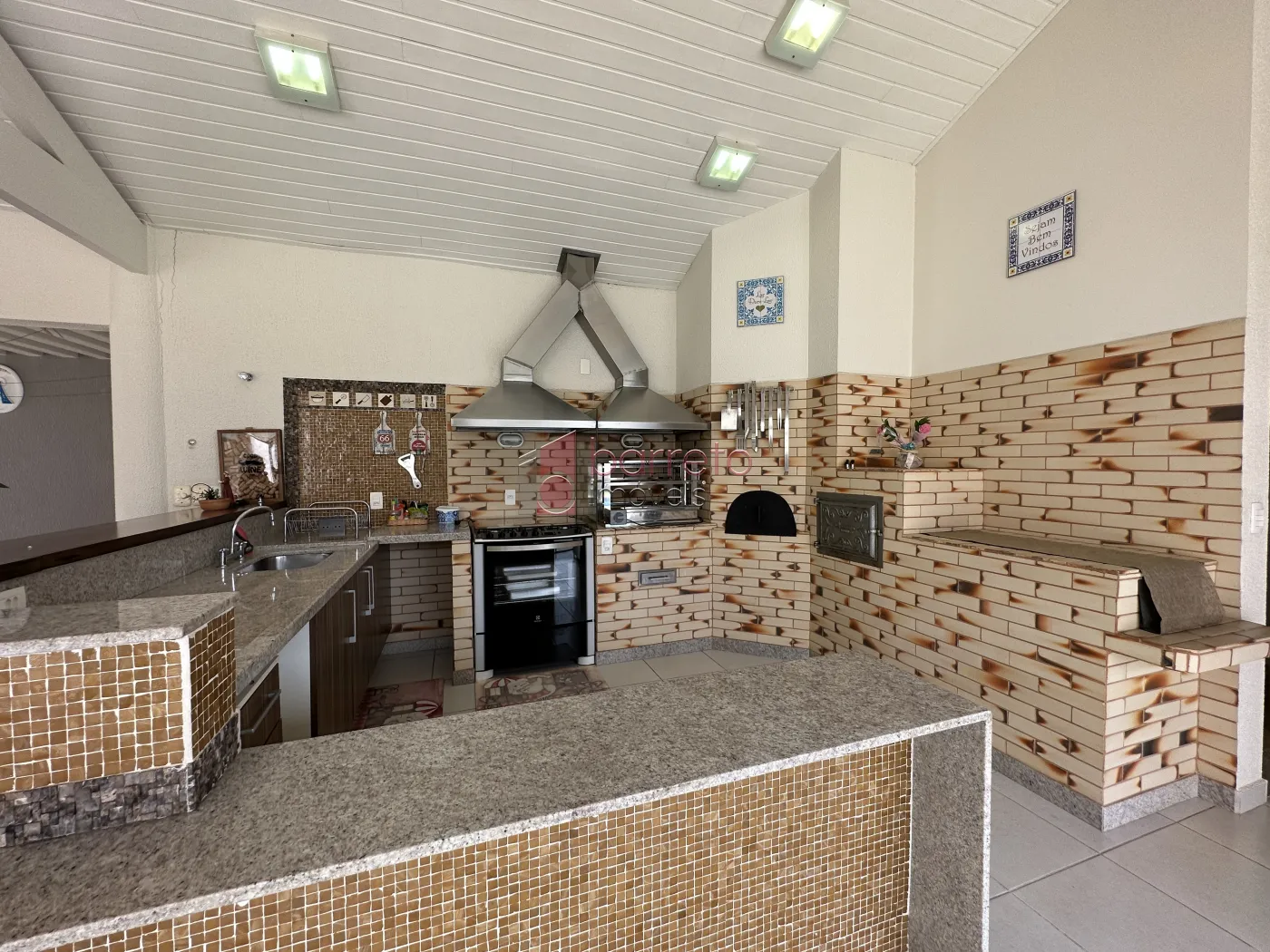 SOBRADO COM 5 QUARTOS À VENDA NO CONDOMÍNIO TERRAS DE SÃO CARLOS EM JUNDIAÍ/SP