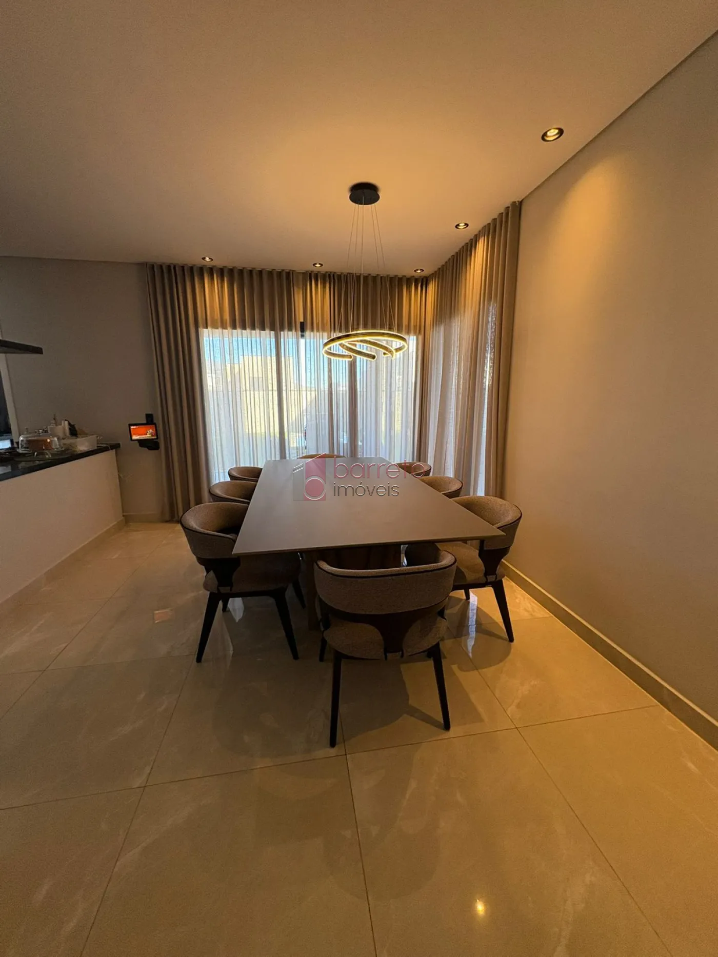 CASA SOBRADO COM 03 SUÍTES À VENDA NO CONDOMÍNIO BRISAS DO LAGO – JUNDIAÍ/SP