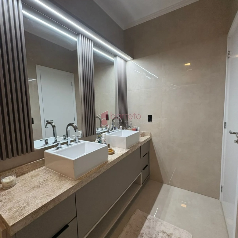 CASA SOBRADO COM 03 SUÍTES À VENDA NO CONDOMÍNIO BRISAS DO LAGO – JUNDIAÍ/SP