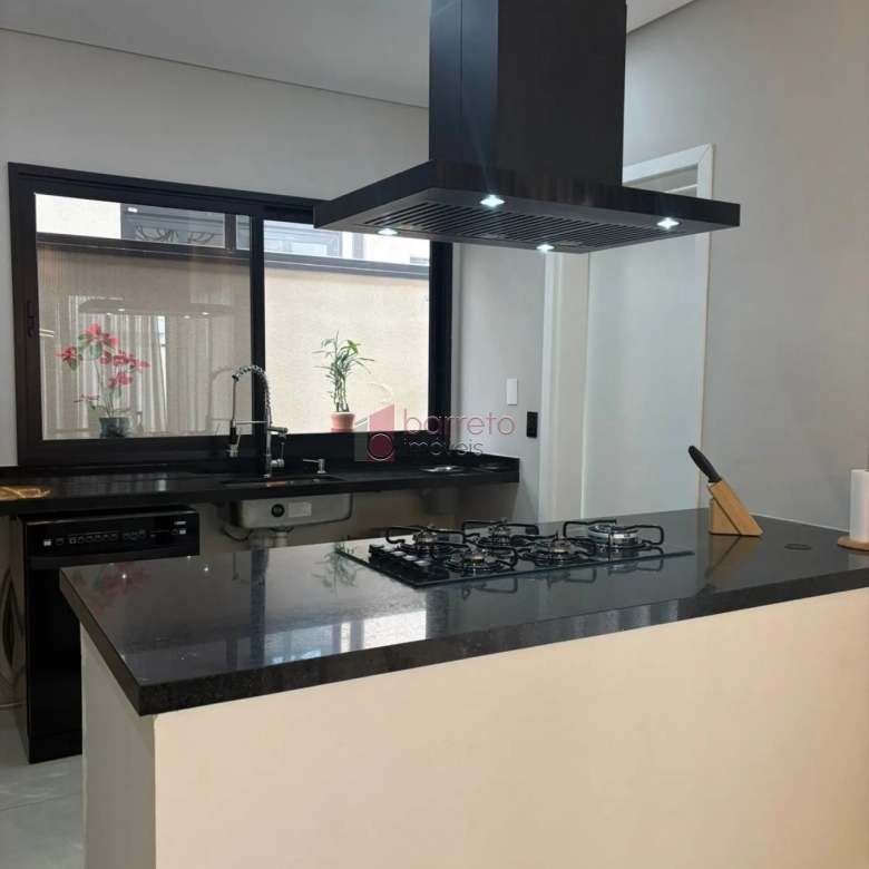 CASA SOBRADO COM 03 SUÍTES À VENDA NO CONDOMÍNIO BRISAS DO LAGO – JUNDIAÍ/SP