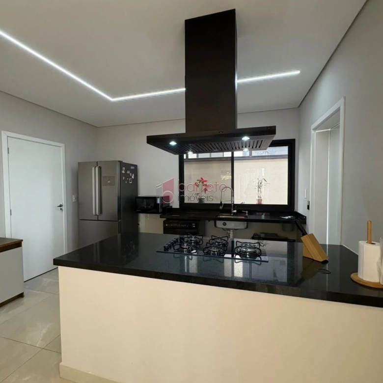 CASA SOBRADO COM 03 SUÍTES À VENDA NO CONDOMÍNIO BRISAS DO LAGO – JUNDIAÍ/SP