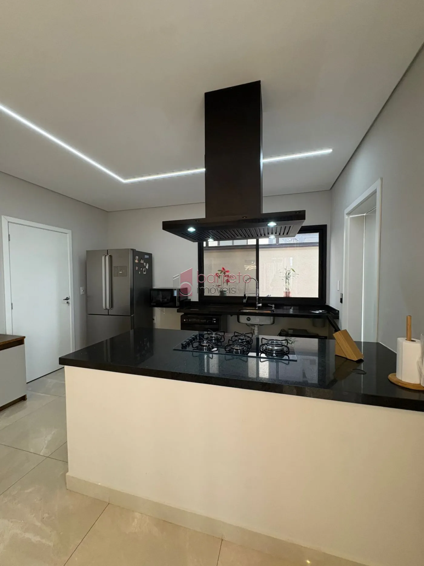 CASA SOBRADO COM 03 SUÍTES À VENDA NO CONDOMÍNIO BRISAS DO LAGO – JUNDIAÍ/SP