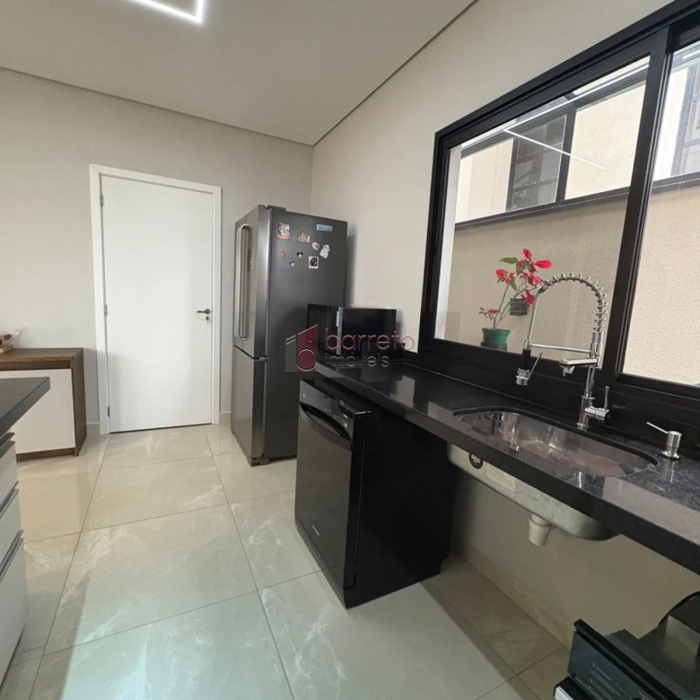 CASA SOBRADO COM 03 SUÍTES À VENDA NO CONDOMÍNIO BRISAS DO LAGO – JUNDIAÍ/SP