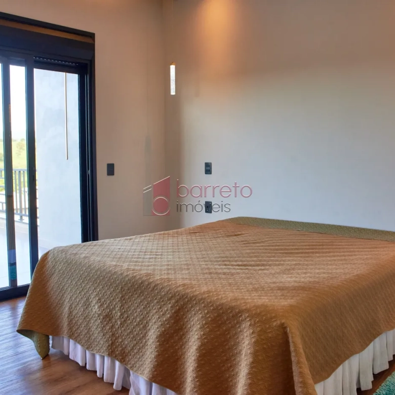 CASA À VENDA NO CONDOMÍNIO RESERVA DA SERRA EM JUNDIAÍ/SP