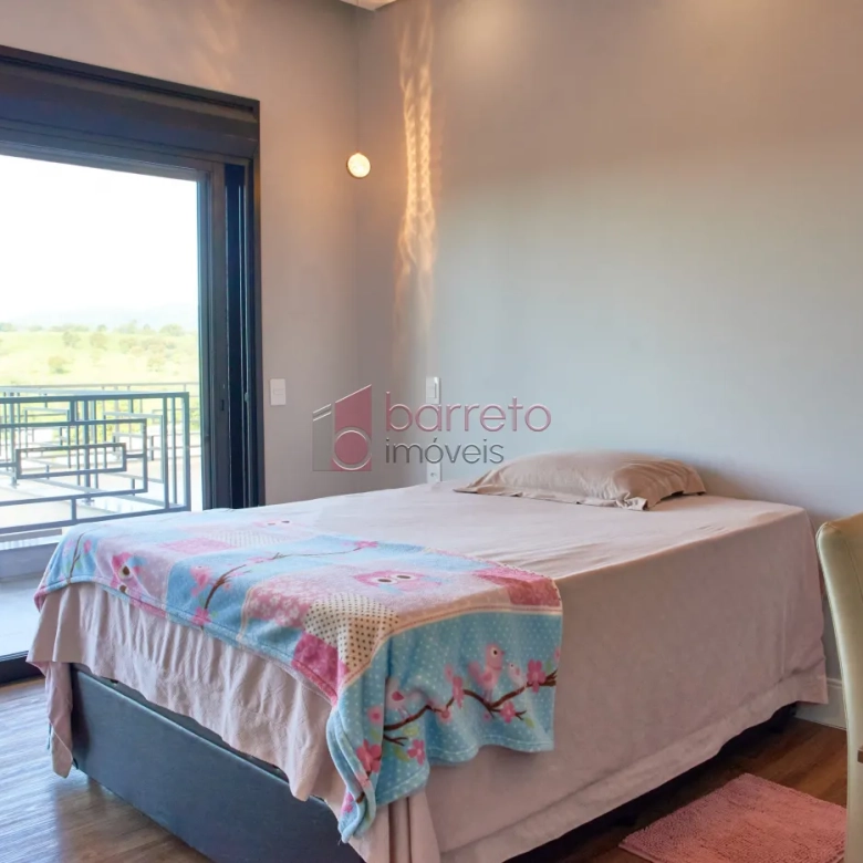 CASA À VENDA NO CONDOMÍNIO RESERVA DA SERRA EM JUNDIAÍ/SP