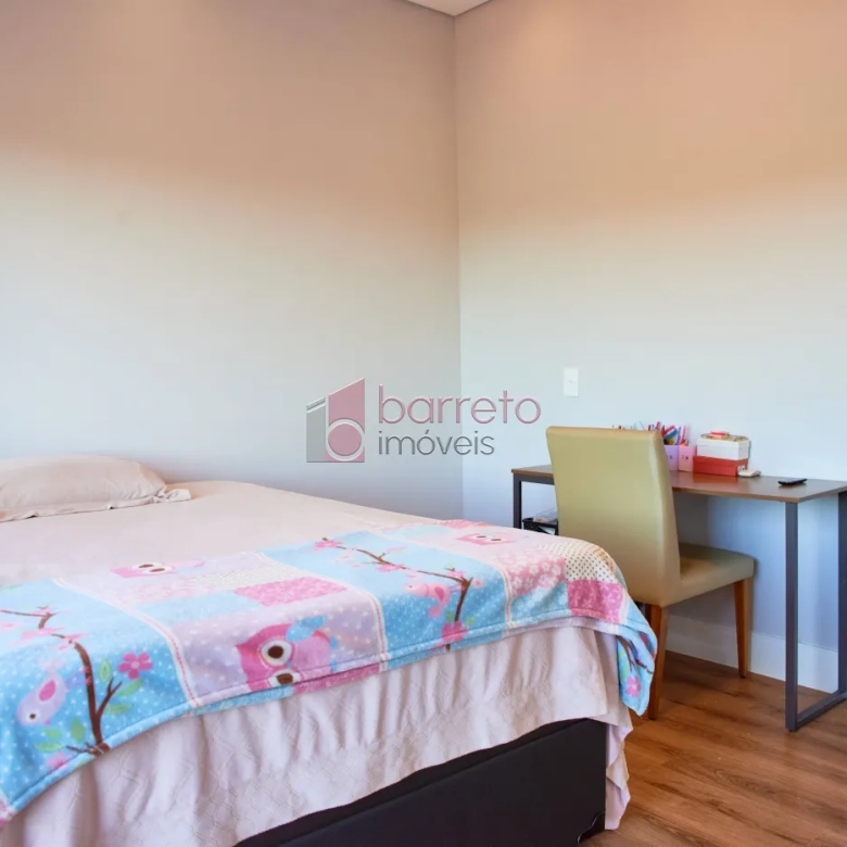 CASA À VENDA NO CONDOMÍNIO RESERVA DA SERRA EM JUNDIAÍ/SP