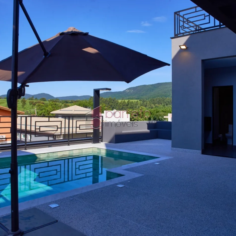 CASA À VENDA NO CONDOMÍNIO RESERVA DA SERRA EM JUNDIAÍ/SP