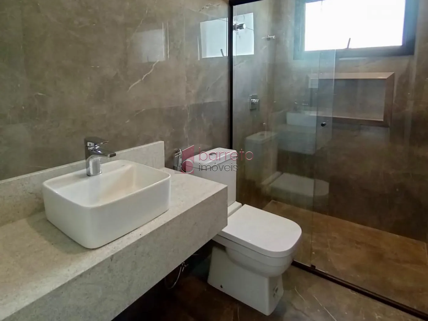 CASA À VENDA NO CONDOMÍNIO PARQUE DAS CAMÉLIAS – MEDEIROS – JUNDIAÍ/SP