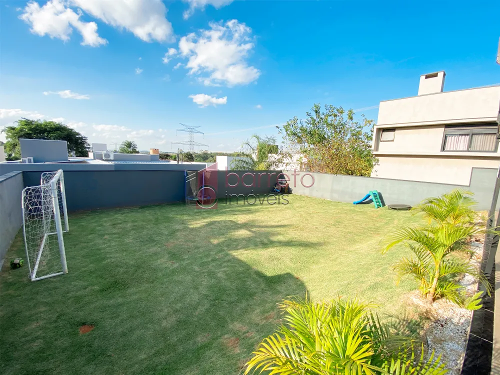CASA TÉRREA À VENDA – 03 QUARTOS – CONDOMÍNIO RESERVA DA SERRA – JUNDIAÍ/SP