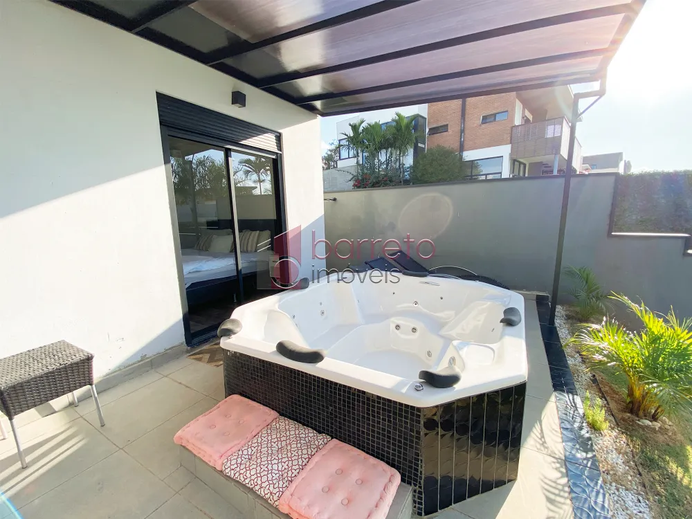 CASA TÉRREA À VENDA – 03 QUARTOS – CONDOMÍNIO RESERVA DA SERRA – JUNDIAÍ/SP
