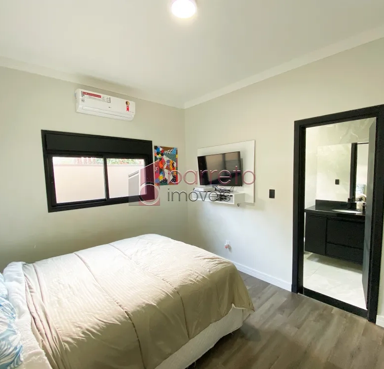 CASA TÉRREA À VENDA – 03 QUARTOS – CONDOMÍNIO RESERVA DA SERRA – JUNDIAÍ/SP